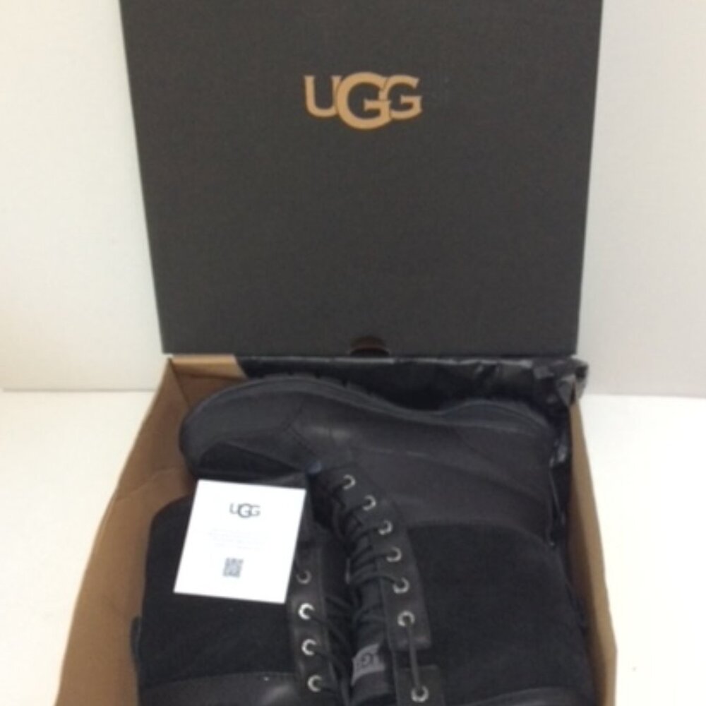 NWT & BOX UGG BUTTE MENS Size 9